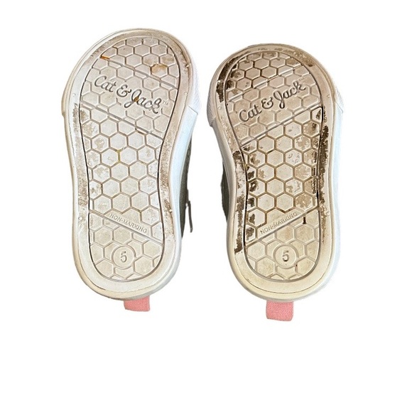 ❗️SOLD❗️Cat & Jack• Silver Zip-Up Sneakers - Picture 10 of 10